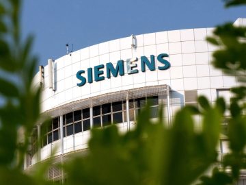 A Siemens S7-1500 Logic Controller Flaw Raises the Specter of Stuxnet