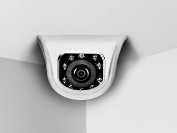 What to Look for When Buying a Security Camera (2023): Tips and Risks