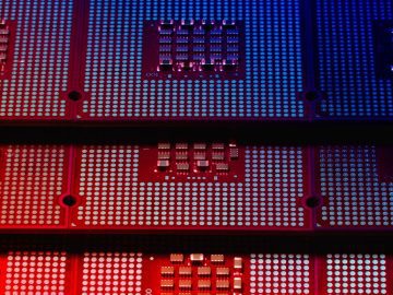 Intel Let Google Cloud Hack Its New Secure Chips and Found 10 Bugs