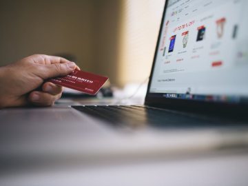 How to choose the right e-commerce platform