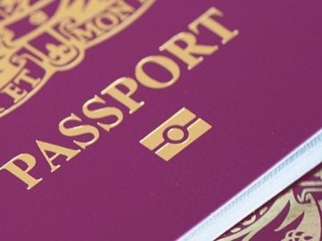 Policing minister wants to use UK passport data in facial recognition