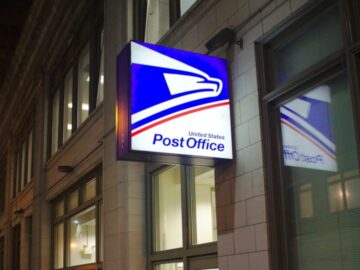 US Post Office phishing sites get as much traffic as the real one