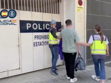 Young Cyber Scammer Arrested For Attacks On 45 US Companies Young Cyber Scammer Arrested For Attacks On 45 US Companies