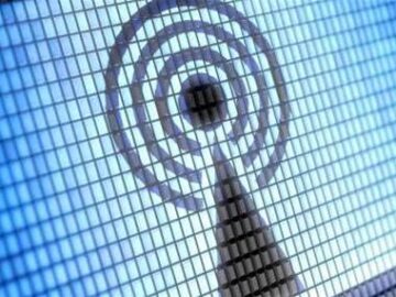 UK police investigating hack of wi-fi at train stations