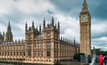 UK to investigate Apple and Google's mobile ecosystems