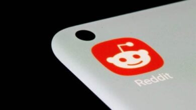 Google expands Reddit partnership