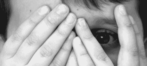 Anatomy of a Twitter Post: How to Obscure Narcissism with Wit