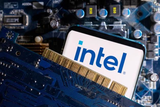 Intel results to spotlight new CEO Tan's strategy