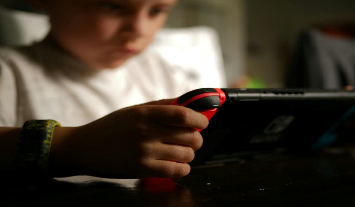 Online Gaming Risks and How to Avoid Them