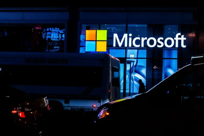Microsoft, CISA warn of cyberattacks targeting on-premises SharePoint servers
