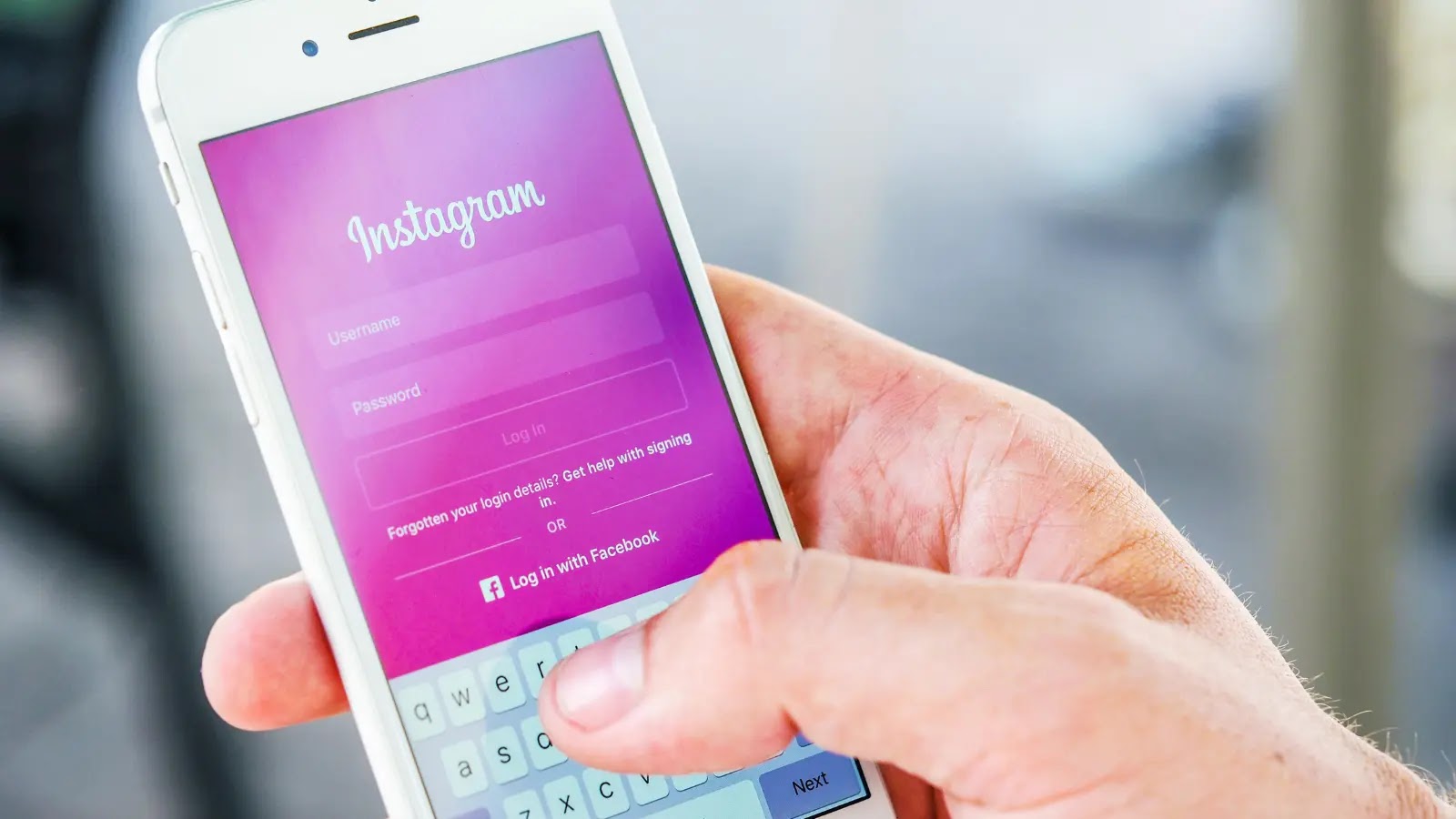 Meta’s New Feature Turns Instagram into a Real-Time Location Broadcaster