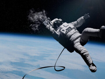 'Astronaut-in-distress' romance scammer steals money from elderly woman