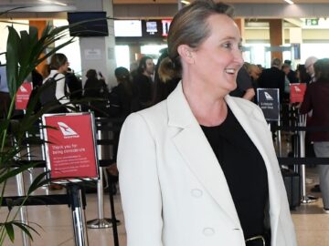 Australia’s Qantas Airways penalises CEO over data breach with bonus cut