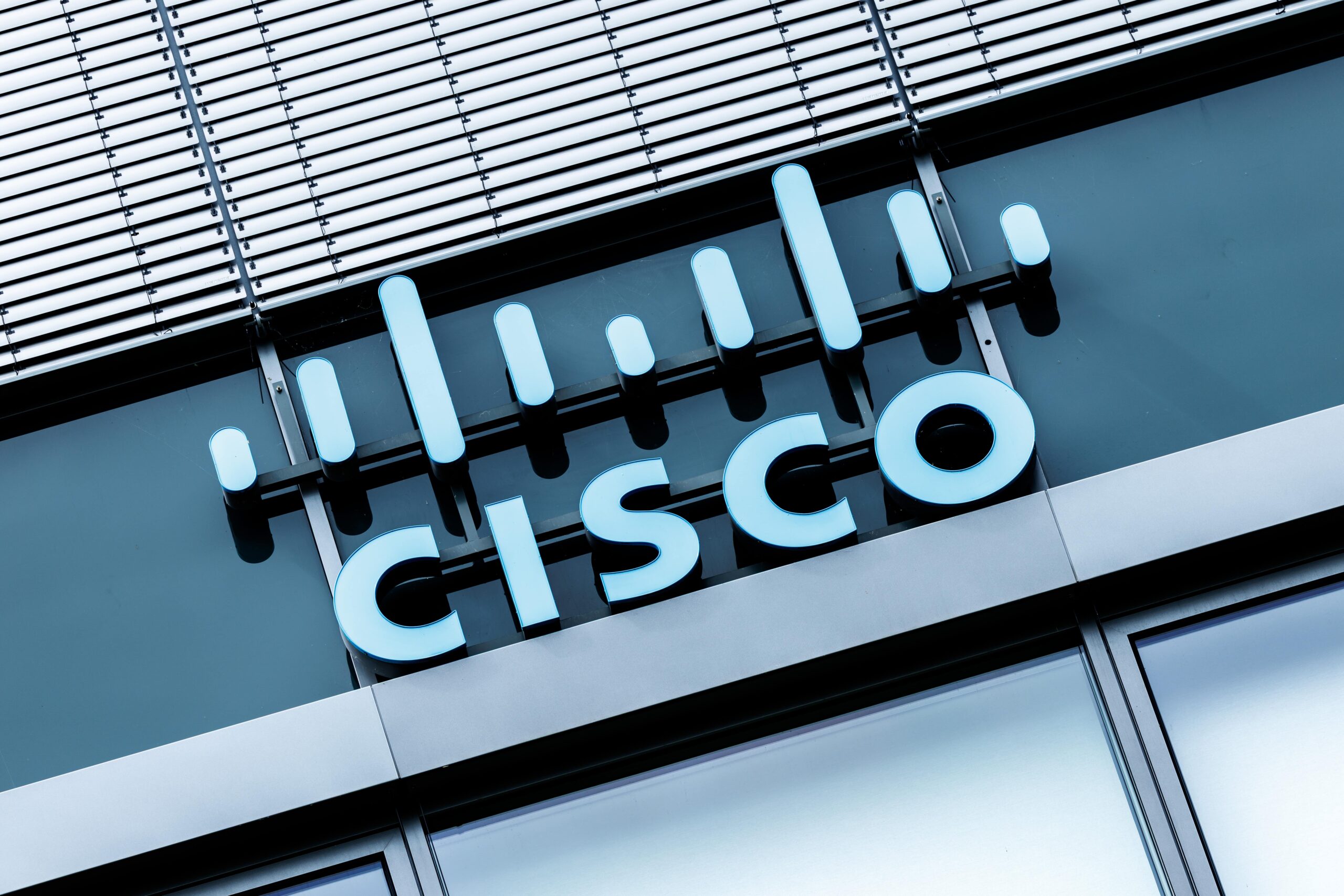 Cisco uncovers new SNMP vulnerability used in attacks on IOS devices Cisco uncovers new SNMP vulnerability used in attacks on IOS devices