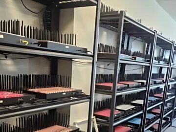 U.S. Secret Service Dismantles 300 SIM Servers and 100,000 SIM Cards