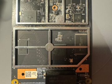 Teardown Front Without RF Shield